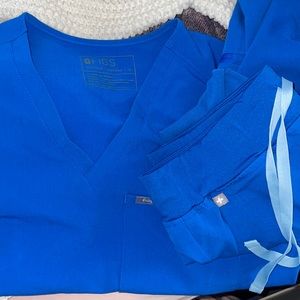 FIGS caterina & zamora royal blue set M